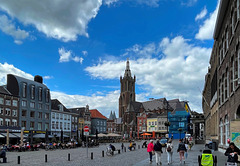 NL - Roermond - Blick vom Markt zur Kristoffelkatedraal