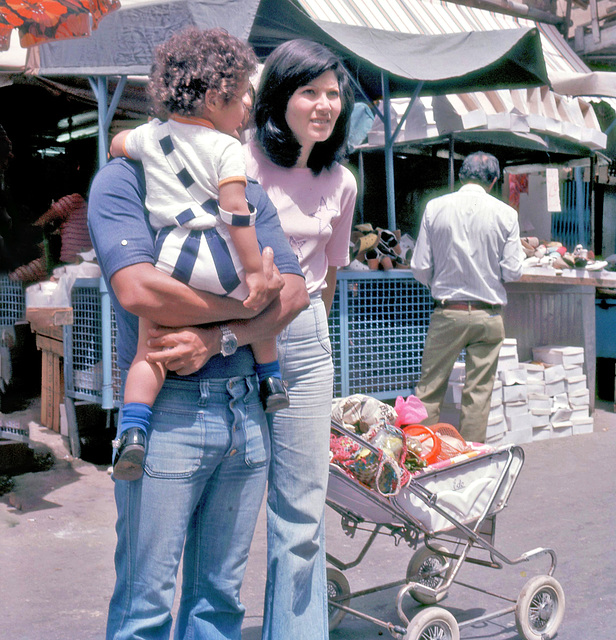 It is better to carry the baby - Sfat. Israel 1978