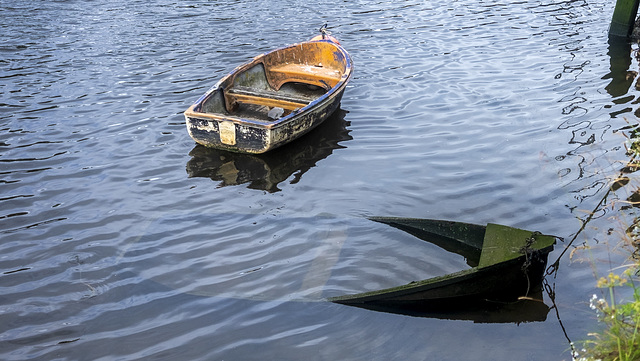 Sunken Boat, River Leven, Dumbarton Quay
