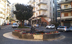 Fountain on roundabout.
