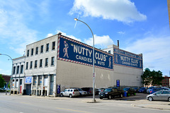 Canada 2016 – The Canadian – Winnipeg – “Nutty Club”