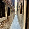 Venice 2022 – Narrow street