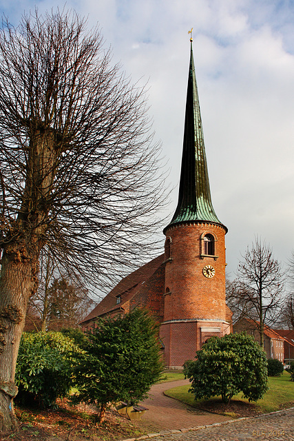 Barmstedt, Kirche