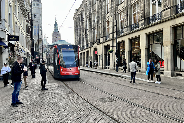 HTM Tram 5068 in the Gravenstraat