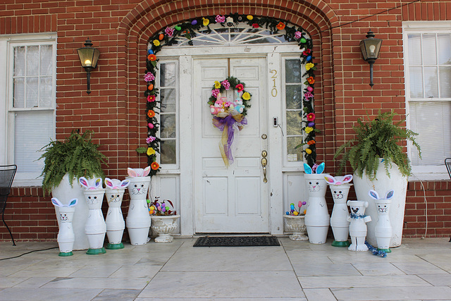 An Easter Entrance.....  2020...  Hope everyone has a Great Easter Weekend.