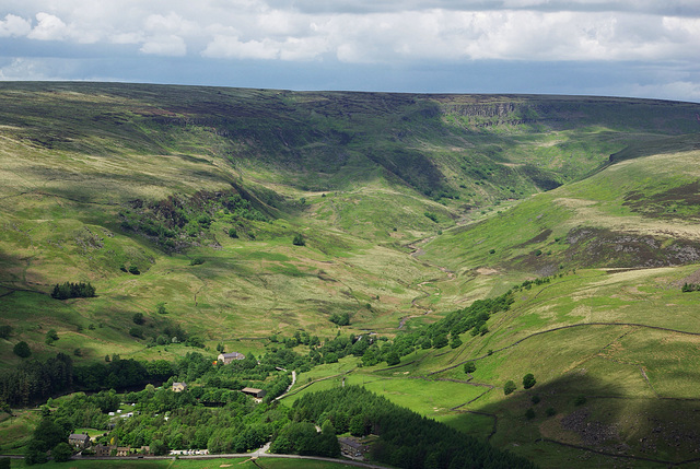 Crowden from Lawrence Edge