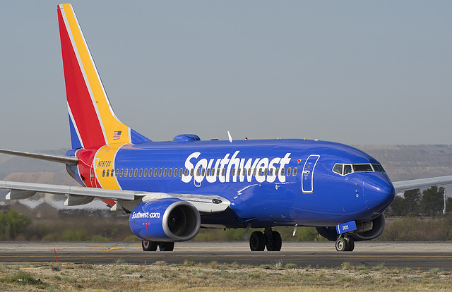 Southwest Airlines Boeing 737 N7873A