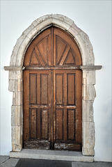 Martim Longo, Church door