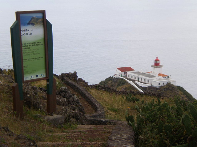 Gonçalo Velho Lighthouse, at Castelo Point.