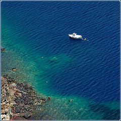 Santorini : il mare delle Cycladi nella caldera