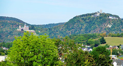 DE - Wachtberg - View of Drachenburg and Drachenfels from Oberbachem