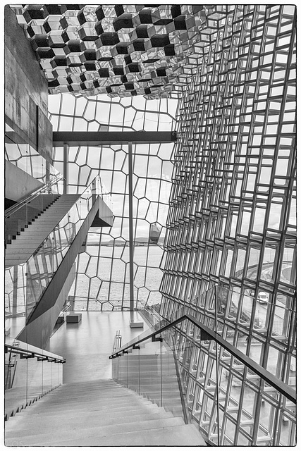 Harpa staircases (PiP)
