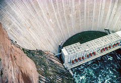 Glen Canyon Dam - 1986