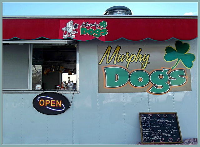 Murphy Dogs truck