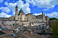 Urbino 2017 – View of Urbino with the Duomo and the Palazzo Ducale