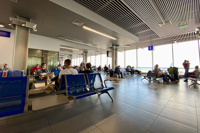Heraklion Airport 2021 – Waiting