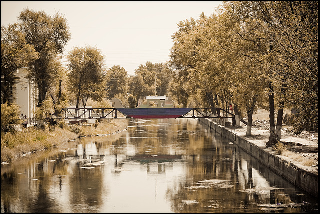 Little boat bridge