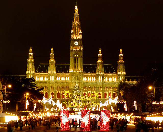 AT - Vienna - Christmas Market in the shadow of the Town Hall