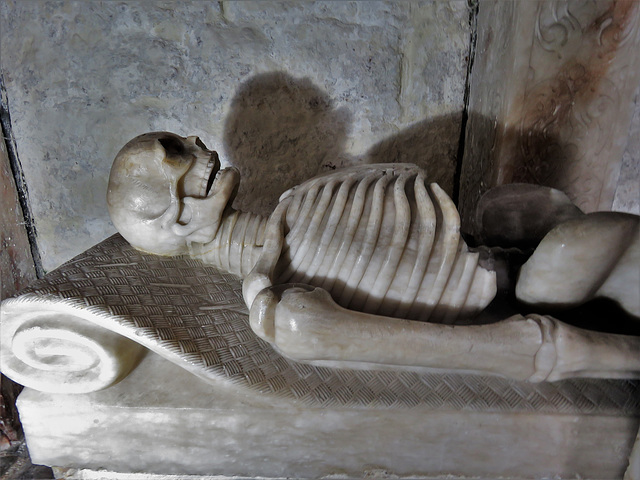 breedon on the hill church, leicestershire (100)skeleton under tomb of george shirley +1588, made by the roileys of burton on trent
