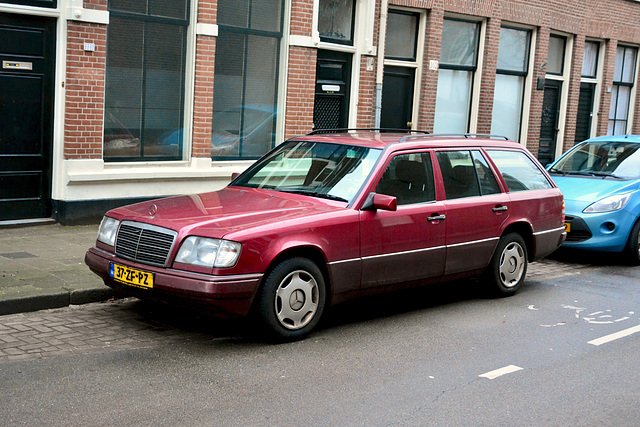 1996 Mercedes-Benz E 220 Kombi E2