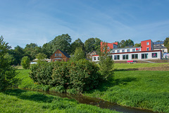 Blick zur ehemaligen Beleuchtungskörper-Fabrik Leopold & Sonnenschein (rechts im Bild)