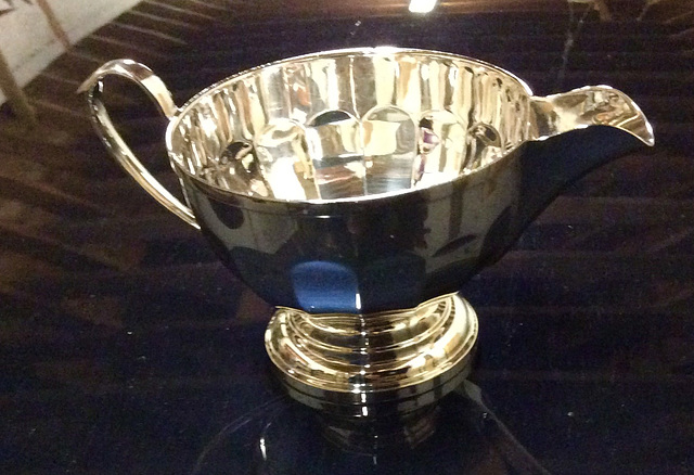 Sterling silver creamer by Harry Synyer and Charles Joseph Beddoes of Vyse Street Birmingham, sterling silver, hall marked 1930