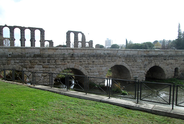 Albarregas River, Roman Bridge and Miracles Aqueduct.