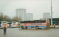 Hutchison of Overtown coach in Glasgow - 28 Mar 2001 (462-17A)