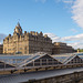 Edinburgh - Bahnhof und Balmoral Hotel