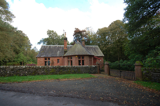 Lodge to Duncow House, Dumfries and Galloway