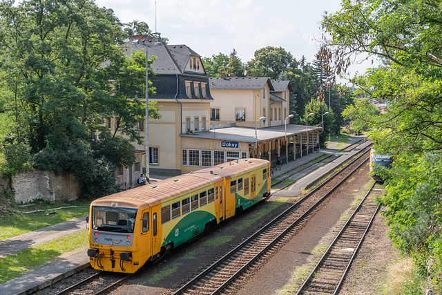 814 046-9 von  České dráhy im Bahnhof Doksy