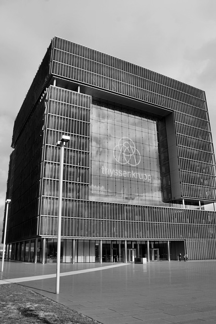 Gebäude Q1 des ThyssenKrupp-Hauptquartier (Essen-Westviertel) / 24.10.2018