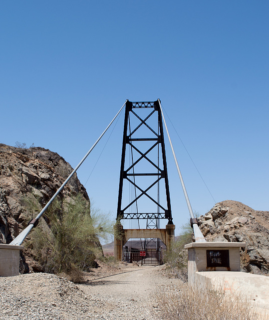 Yuma McPhaul suspension bridge (#0846)