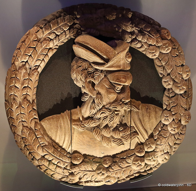 Stirling Head, carved in oak
