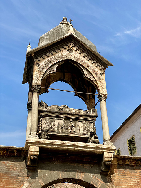 Verona 2021 – Tomb of Guglielmo di Castelbarco, podesta of Verona