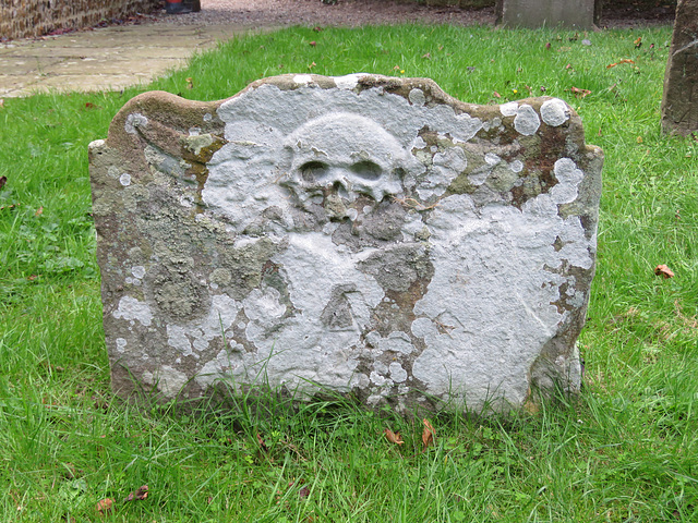 aldeburgh church, suffolk c18 tombstone with winged skull (34)