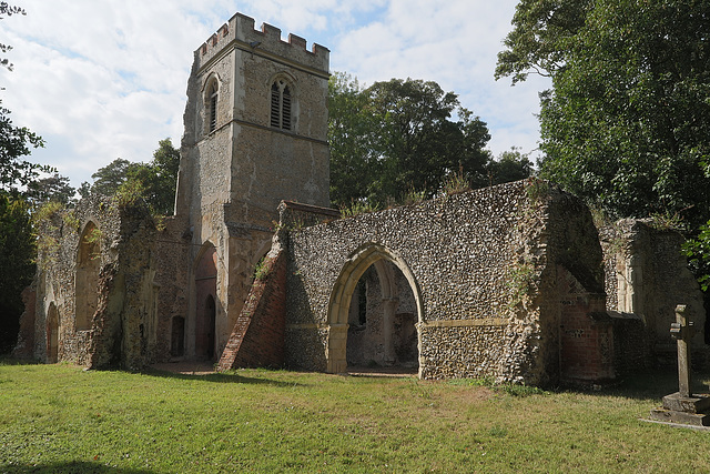 St Lawrence Old Church, a romantic ruin
