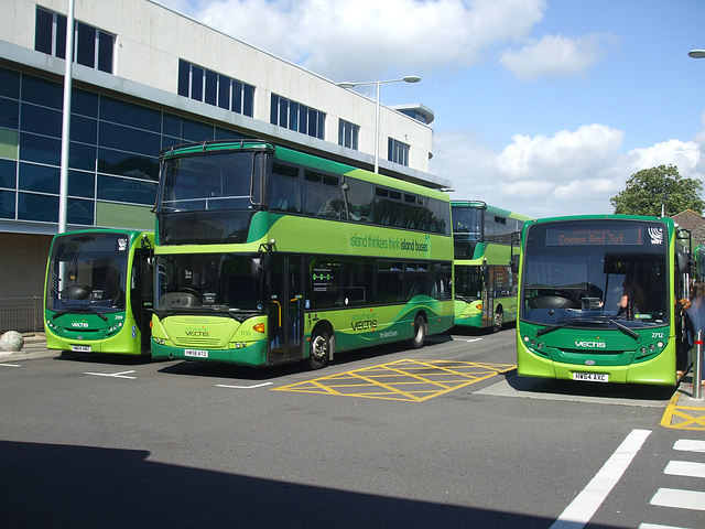 DSCF8435 Go-South Coast (Southern Vectis) buses in Newport bus station - 1 Jul 2017