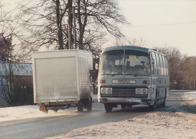 Percivals Coaches 279 JJO passing Barton Mills - 10 Feb 1985