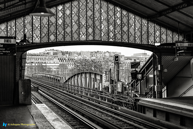 Métro de Paris - Station Bir-Hakeim