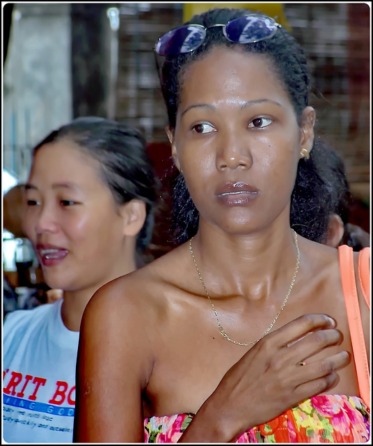 Victoria  : qualche bella ragazza indigena gira nel simpatico mercato