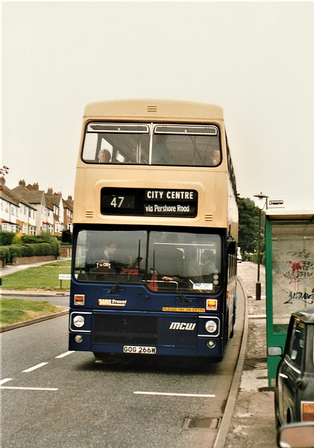 West Midlands Travel 2266 (GOG 266W) in Longbridge, Birmingham – Jun 1988 (70-4)
