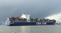 CMA CGM Carmen arriving at Southampton (2) - 10 January 2016