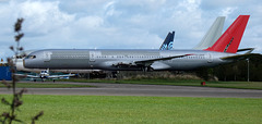 Boeing 757-21B G-LSAG (ex-Jet2)