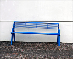bench in blue