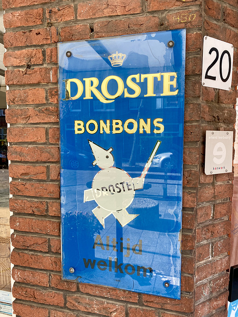 The Droste Man is always welcome