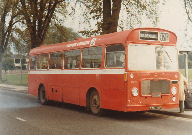 Eastern Counties LH691 (RAH 691F) at Newmarket - Sep 1979