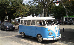Volkswagen Kombi (1974).