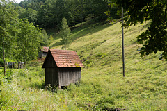 Heuhütten im Latschigbachtal