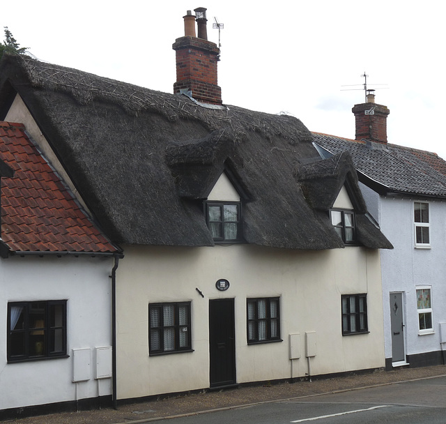Thatched Cottage (Former Baker's Shop)